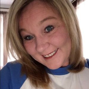 Meet your Posher, Carrie